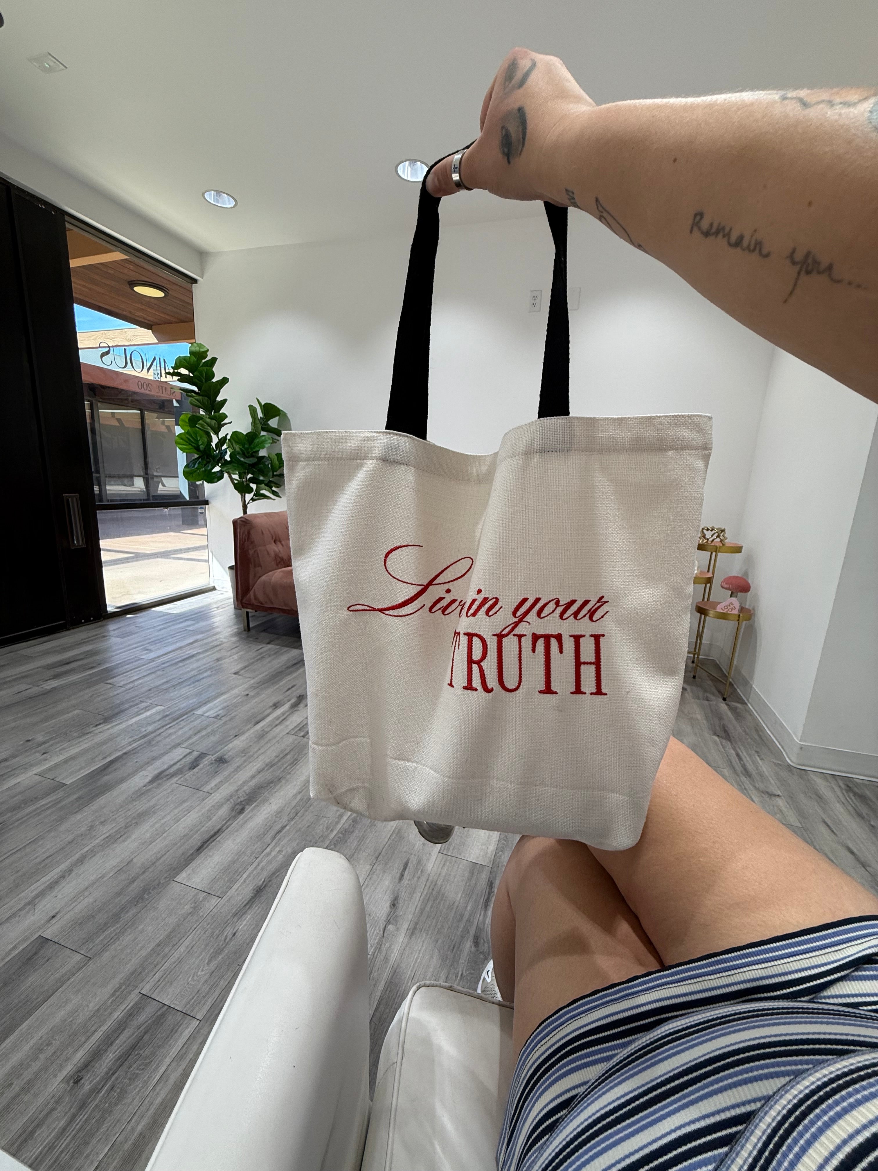 LivingTruth Tote